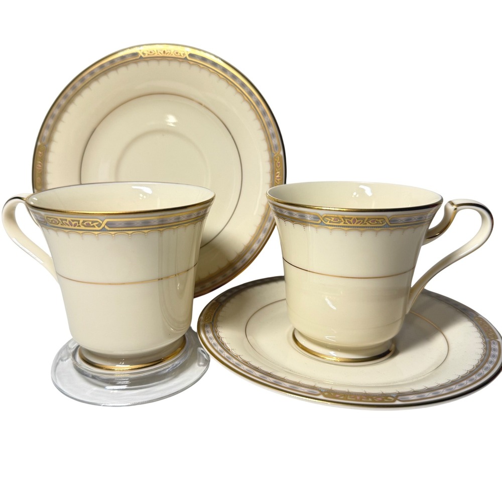 MIKASA Fine Ivory Sheraton Tea Cup and Saucer Set of 2 Gold Trim Japan  NICE